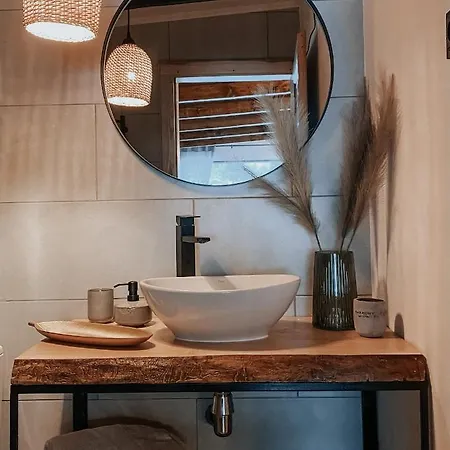 Feriehus гірські будиночки Zhdenijevo