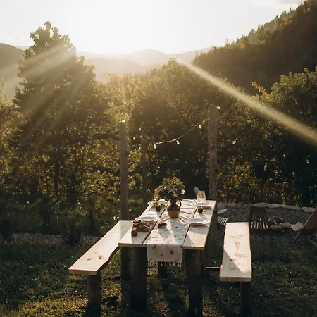 Дом отдыха гірські будиночки